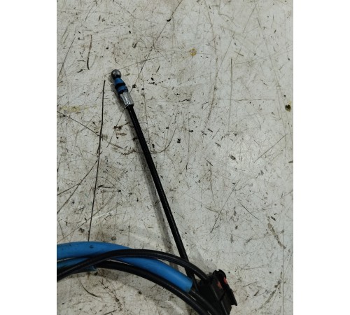 Трос открывания капота