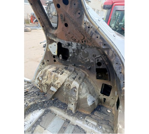 Крыло заднее правое