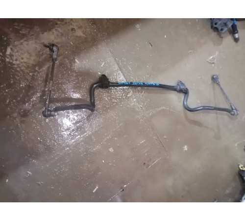 Стабилизатор передний