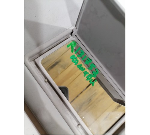 Козырек солнцезащитный правый