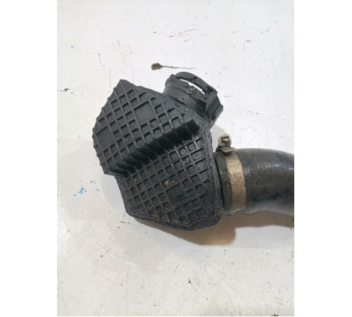 Патрубок интеркулера