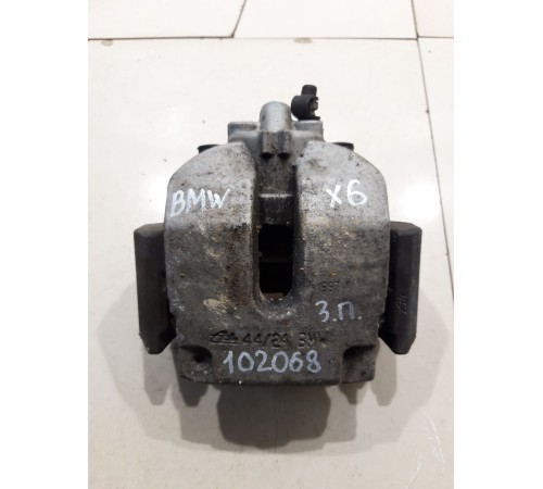 Суппорт(задний правый)