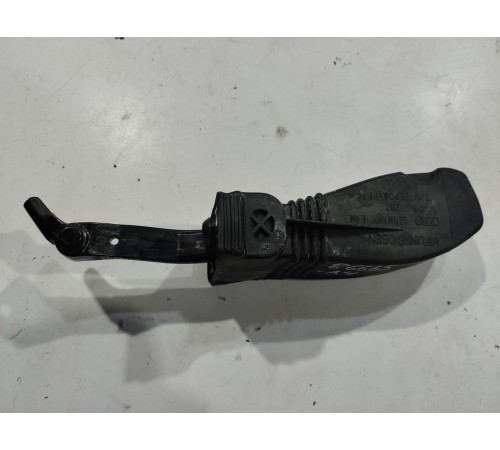 Ограничитель двери(передний левый)