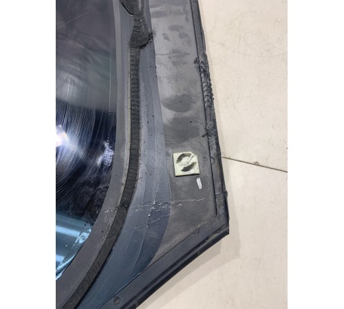 Глухое стекло (заднее, левое)