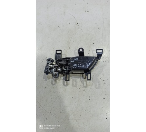 Ручка двери (задняя правая внутренняя)