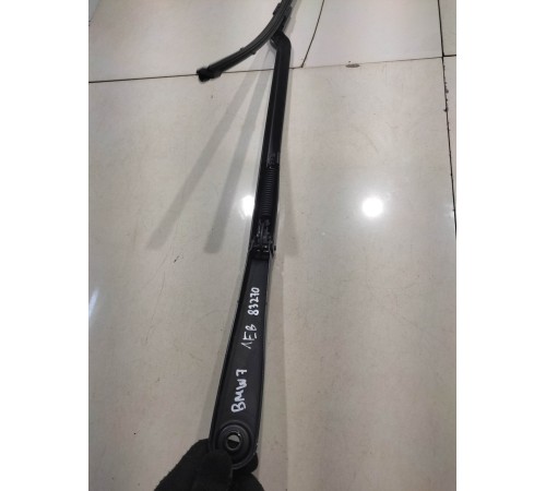 Поводок стеклоочистителя(левый)