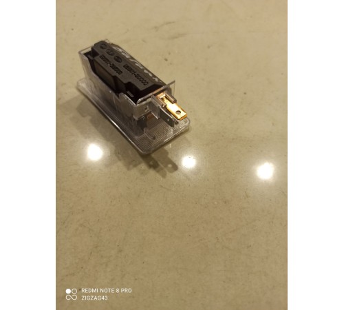 Плафон багажника