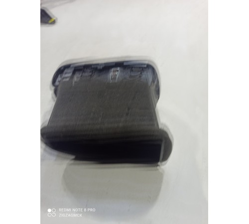 Воздушный дефлектор правый