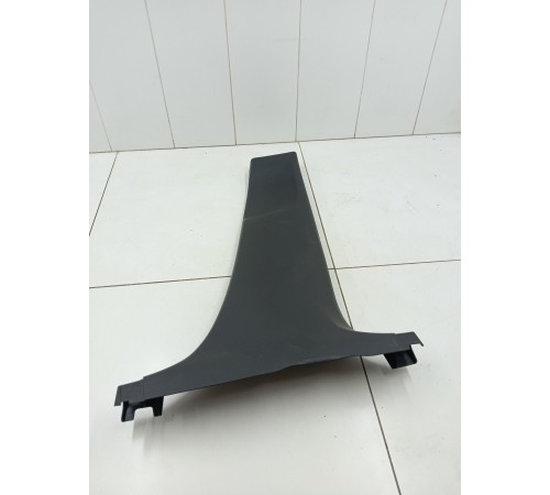 Обшивка центральной стойки (правая нижняя)