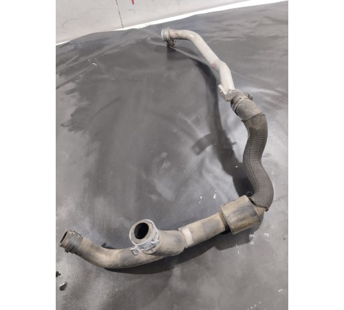 Патрубок системы охлаждения (металлический)