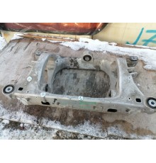 Подрамник задний