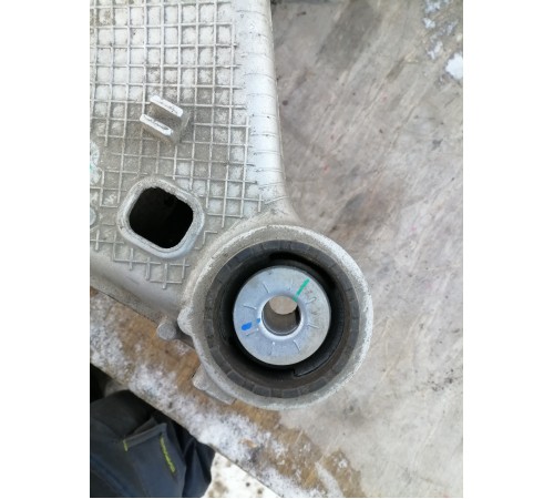 Подрамник задний