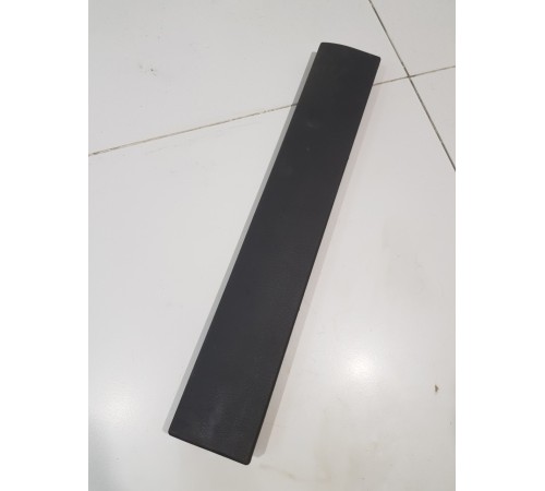 Накладка вещевого ящика