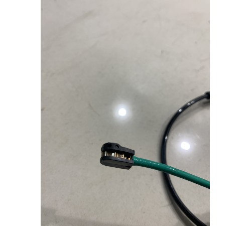 Датчик износа тормозных колодок передний правый