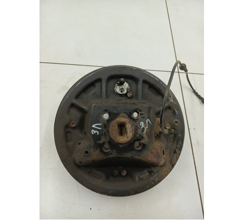 Щиток тормозного механизма задний левый