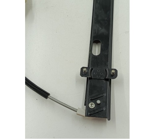 Стеклоподьемник двери передний правый в сборе