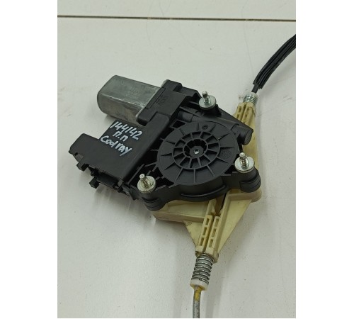 Стеклоподьемник двери передний правый в сборе