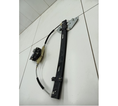 Стеклоподьемник двери передний правый в сборе