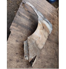 Крыло переднее правое