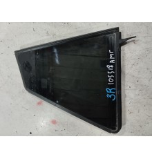Глухое стекло (форточка) (заднее, правое)