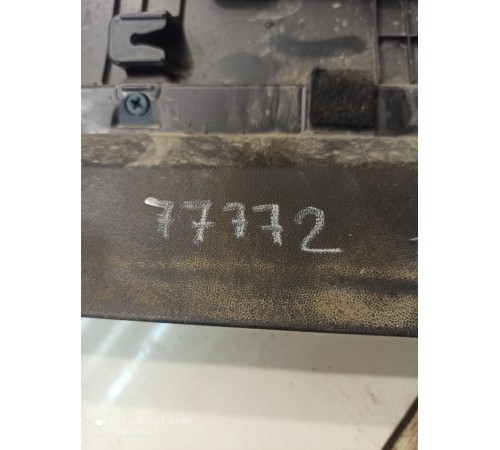 Накладка двери (задняя, левая)