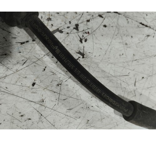 Тормозной шланг передний левый