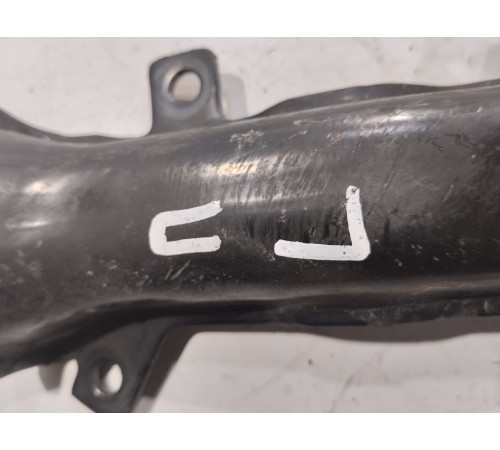 Кронштейн(крепление) кузова передний левый