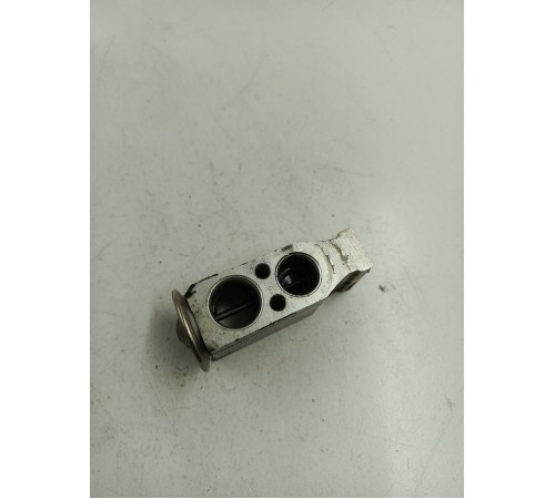 Клапан кондиционера 