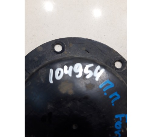 Крышка ступицы передней правой