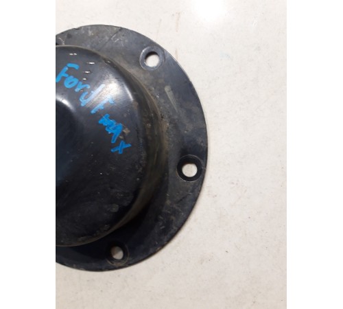 Крышка ступицы передней правой