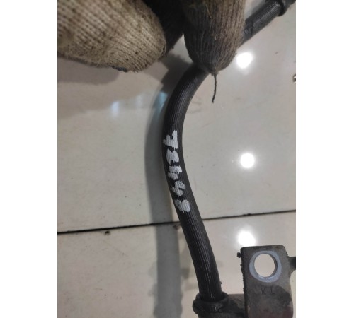 Тормозной шланг (передний, правый)