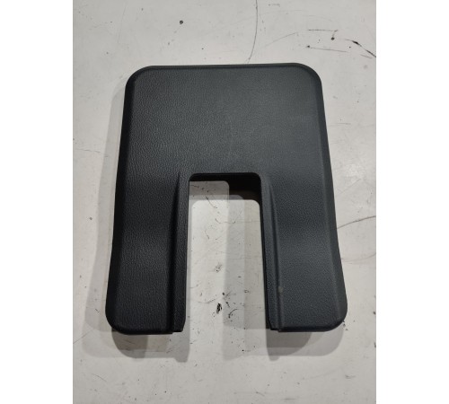 Накладка крепления сиденья задняя правая