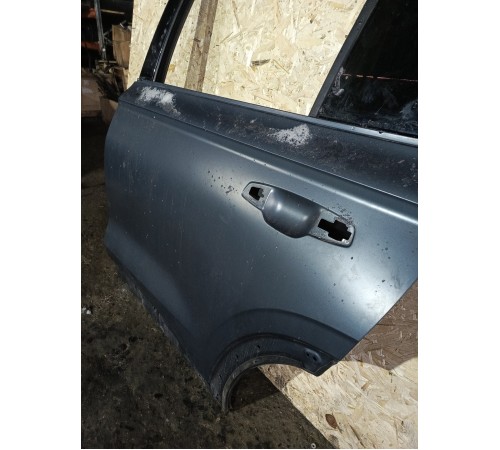 Дверь задняя левая