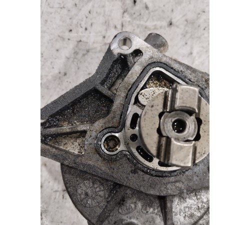 Насос вакуумный