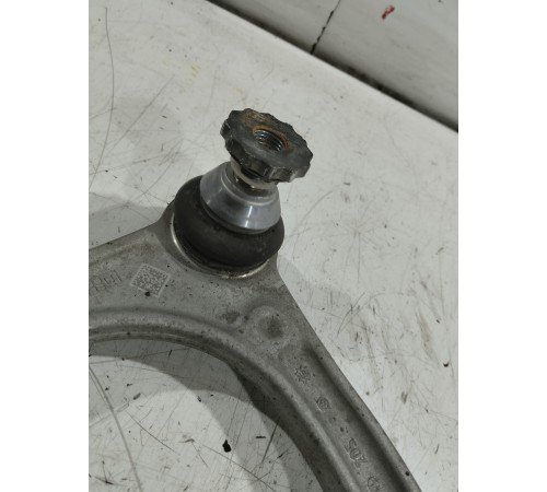 Рычаг подвески передний правый верхний