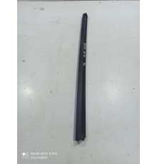 Уплотнитель стекла (передний левый внутренний)