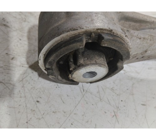 Рычаг подвески передний правый верхний