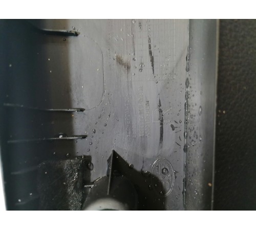 Обшивка крышки багажника правая