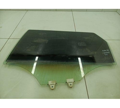 Стекло двери заднее левое