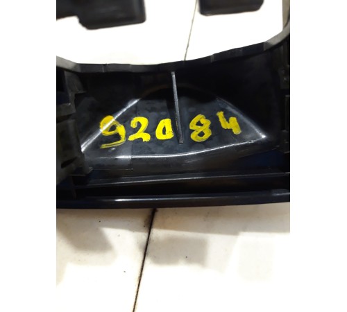 Заглушка крепления сиденья (задняя)