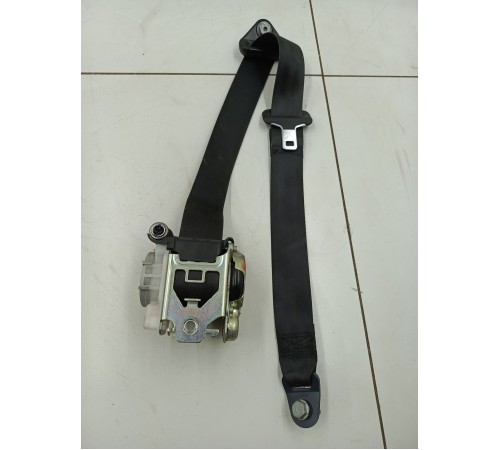 Ремень безопасности