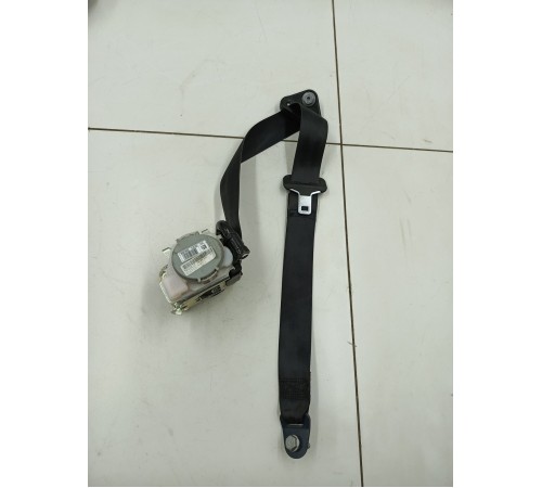 Ремень безопасности