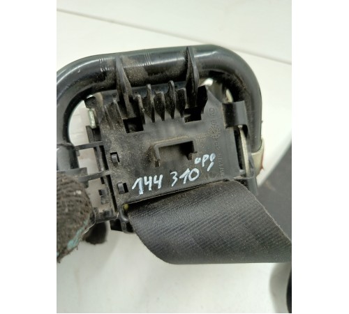 Ремень безопасности