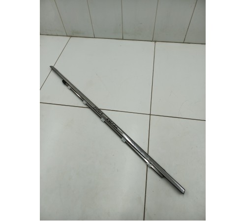 Уплотнитель стекла двери задний правый внешний