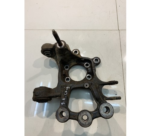 Поворотный кулак (задний, левый)