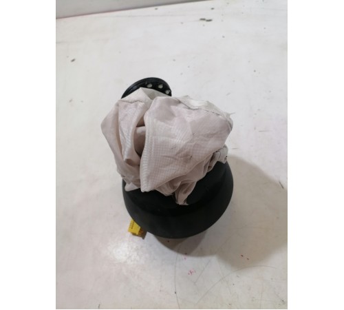 Подушка безопасности водителя