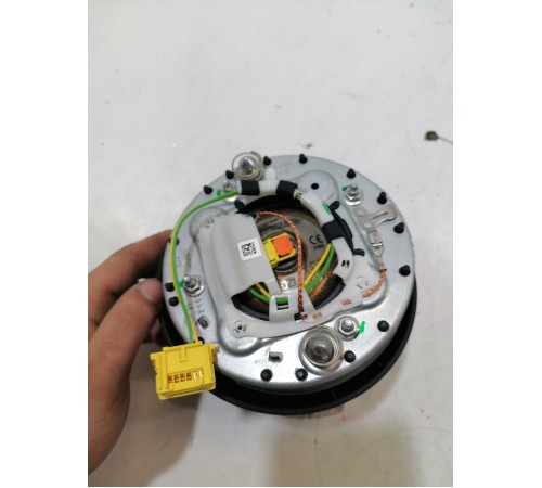 Подушка безопасности водителя