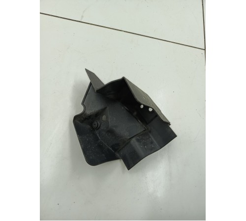 Воздуховод передний левый