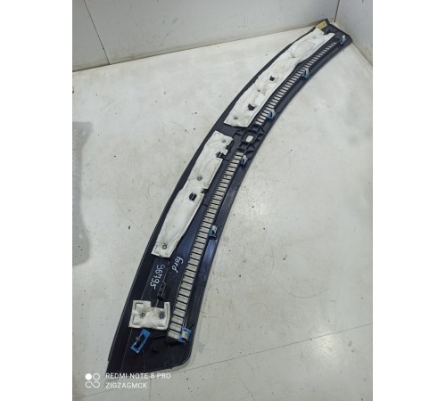 Решетка обдува лобового стекла