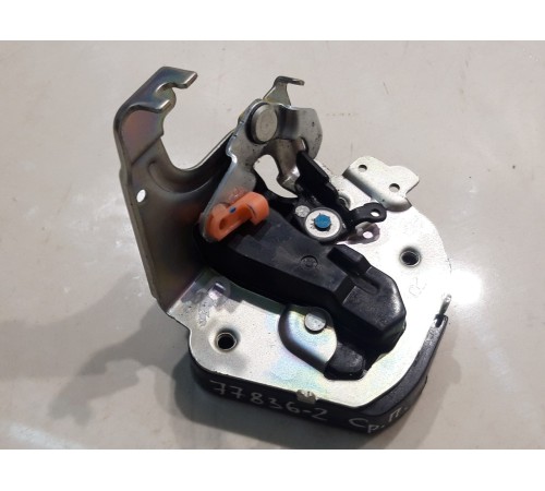 Замок двери(средний правый)